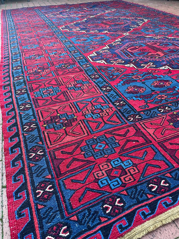 Caucasian Sumak 7'1 x 12'8