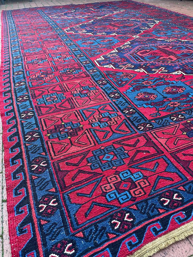 Caucasian Sumak 7'1 x 12'8