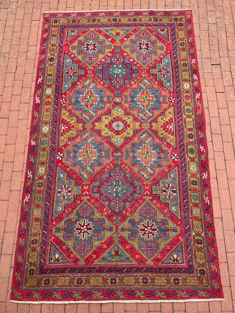 Caucasian Sumak 6'0 x 11'1