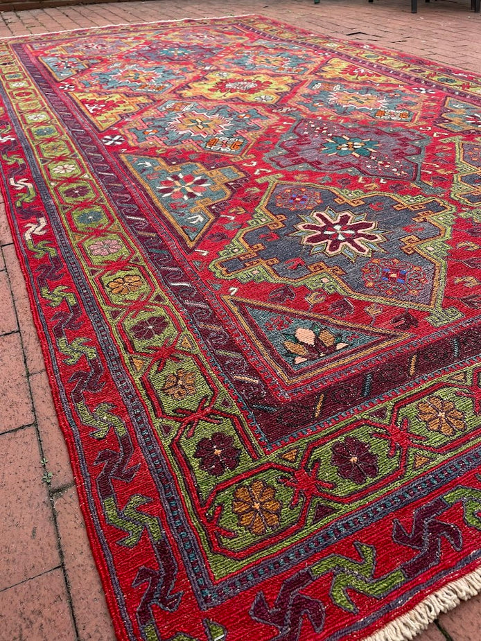 Caucasian Sumak 6'0 x 11'1