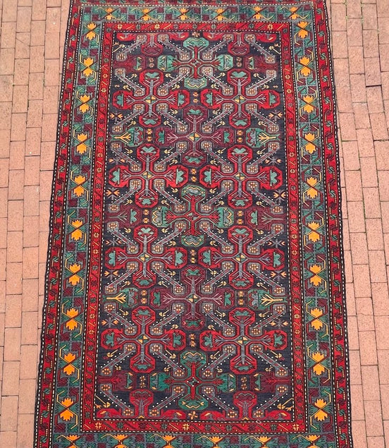 Caucasian Sumak 6'0 x 10'2