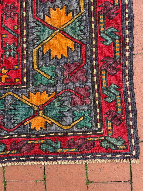 Caucasian Sumak 6'0 x 10'2