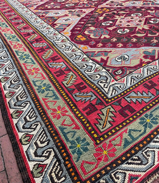 Caucasian Sumak 5'11 x 10'8