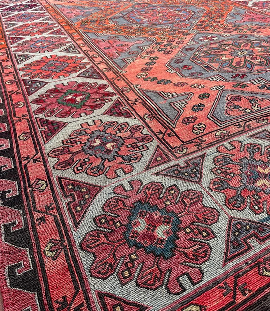 Caucasian Sumak 6'9 x 10'11