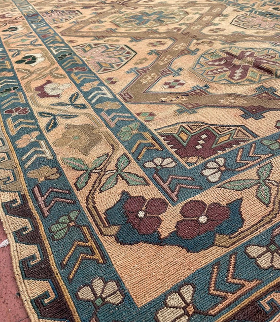 Caucasian Sumak 5'8 x 8'10