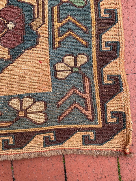 Caucasian Sumak 5'8 x 8'10