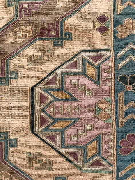 Caucasian Sumak 5'8 x 8'10