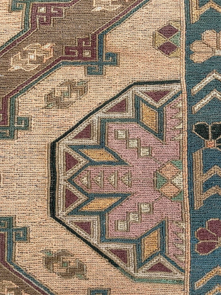 Caucasian Sumak 5'8 x 8'10