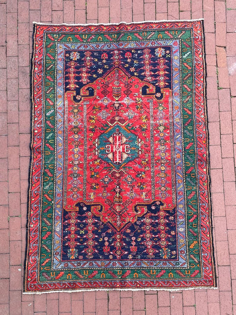 Caucasian Sumak 5'0 x 7'7