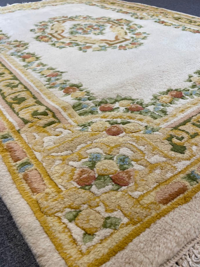 Chinese Floral 4'1 x 5'11