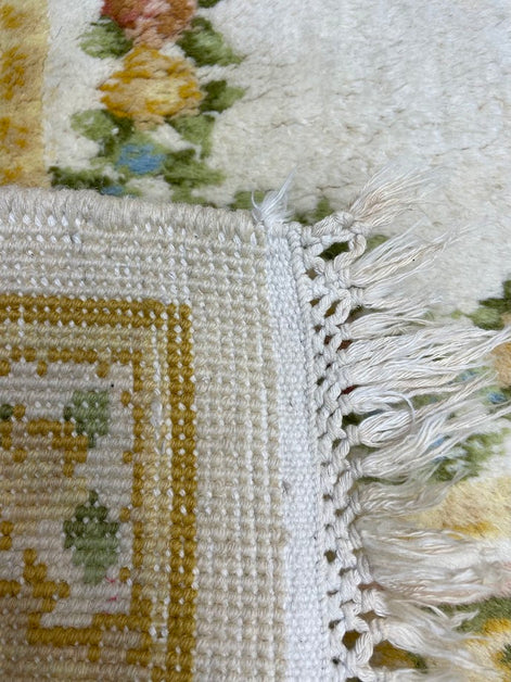 Chinese Floral 4'1 x 5'11