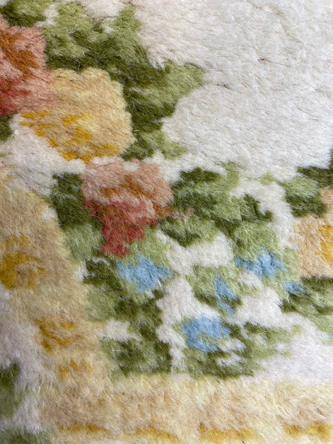 Chinese Floral 4'1 x 5'11