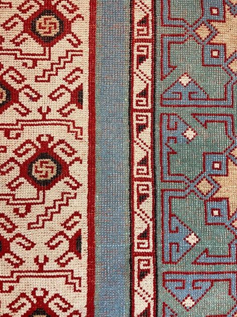 Turkish Milas 4'8 x 6'8